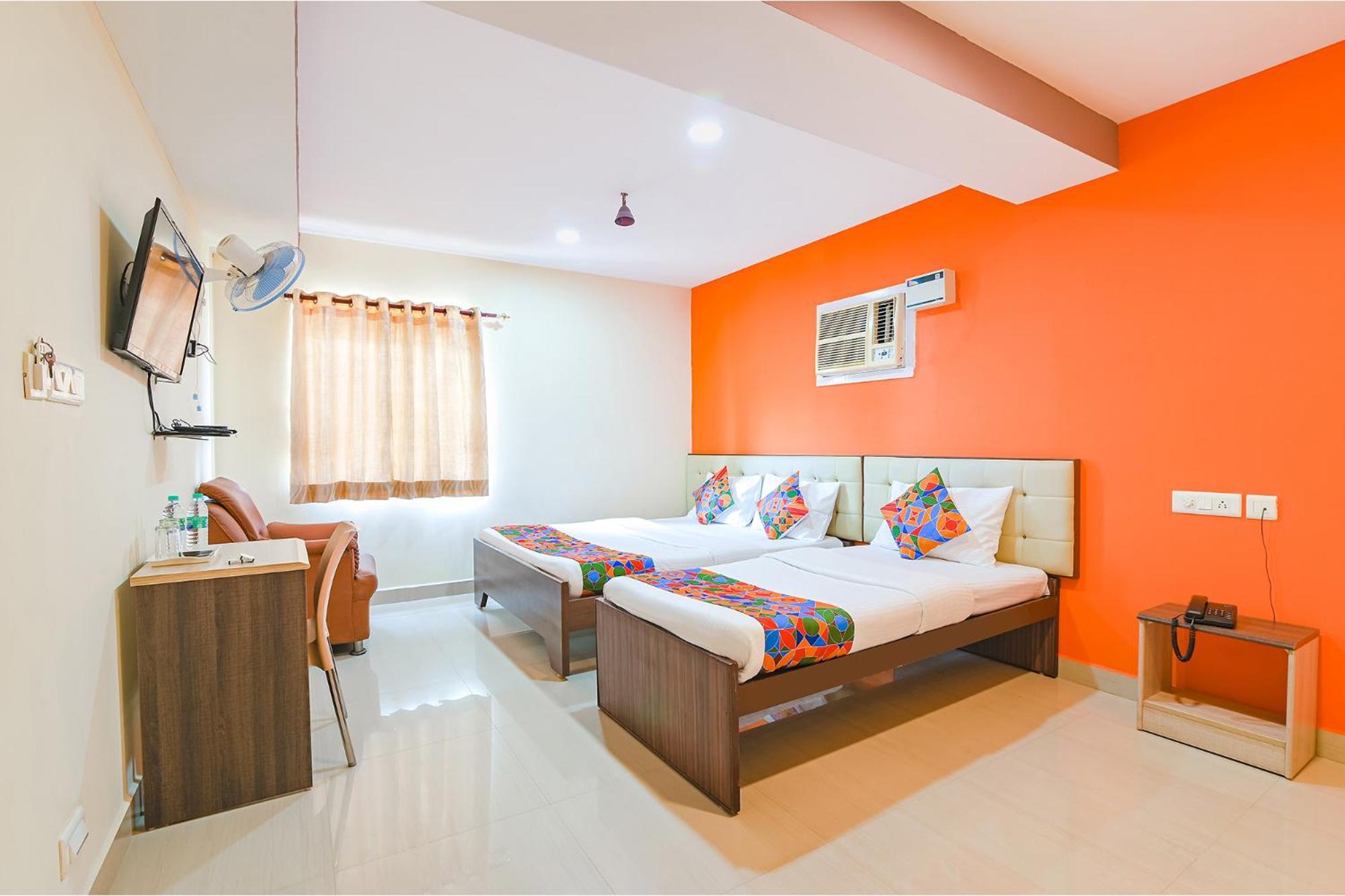 Fabhotel Vrj Residency - 500m From Trade Center Chennai